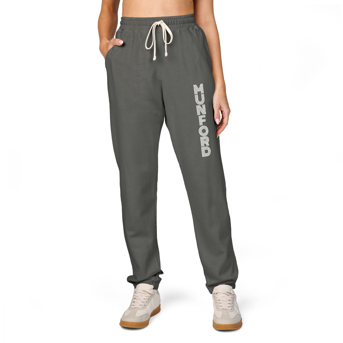 Munford Unisex Garment-Dyed Sweatpants (Adult)